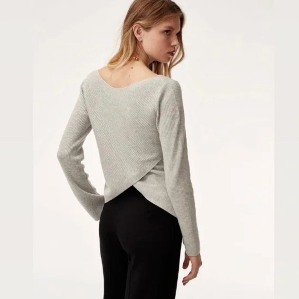 Aritiza Babaton - Kitano Sweater Ribbed Knit Twist Back Minimalist Sweater - Picture 5 of 12